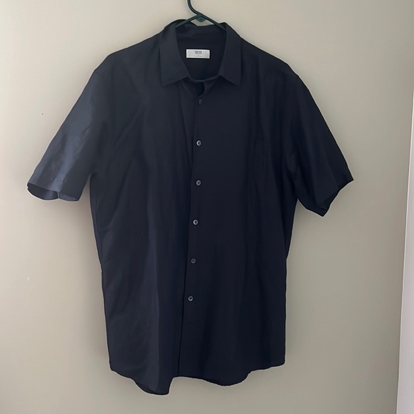Uniqlo Other - Black Uniqlo button down shirt